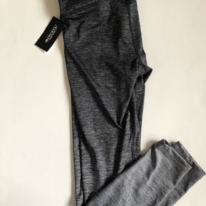 •NWT• Ideology Capri Leggings